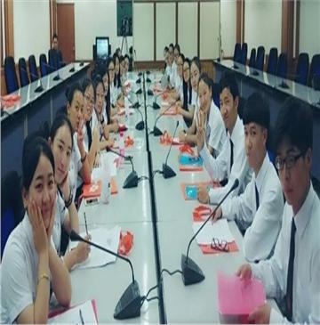 �׾���ѧ����̩���׾���ѧ �����ʣ�