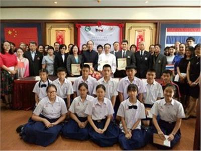 ������ѧ����ѧԺ���ɸ�ѧУ����������ӿ���